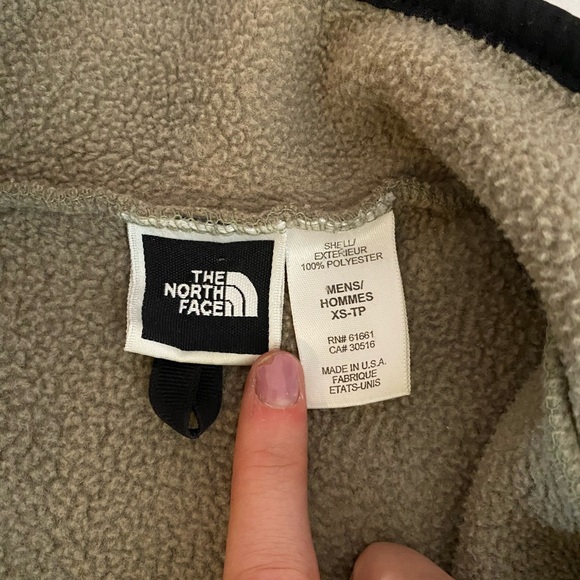 North face vest - Picture 3 of 6